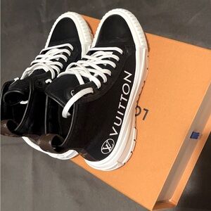 Louis Vuitton Squad Sneaker Boots